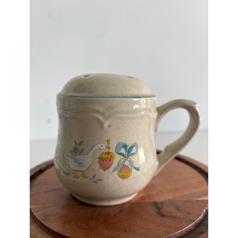 Vintage Country Goose Stoneware Cottagecore Salt Pepper Shaker grandmacore